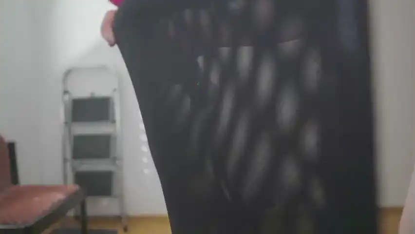 Aloha_catita – [Amateur.tv] Ride Flashing Ass Amateur – 2025-07-02 12:14:10
