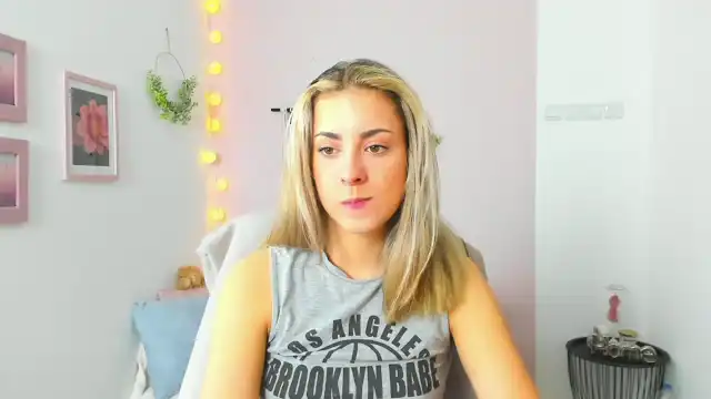 Gia_lopez18 – [Myfreecams] Romantic Twerking Anal – 2025-06-02 15:31:16