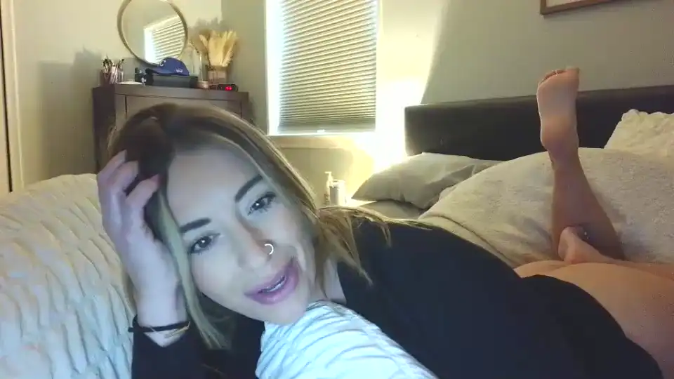Bhansen111 – [Chaturbate] Webcam Sexy Girl Friendly – 2025-09-05 20:41:38
