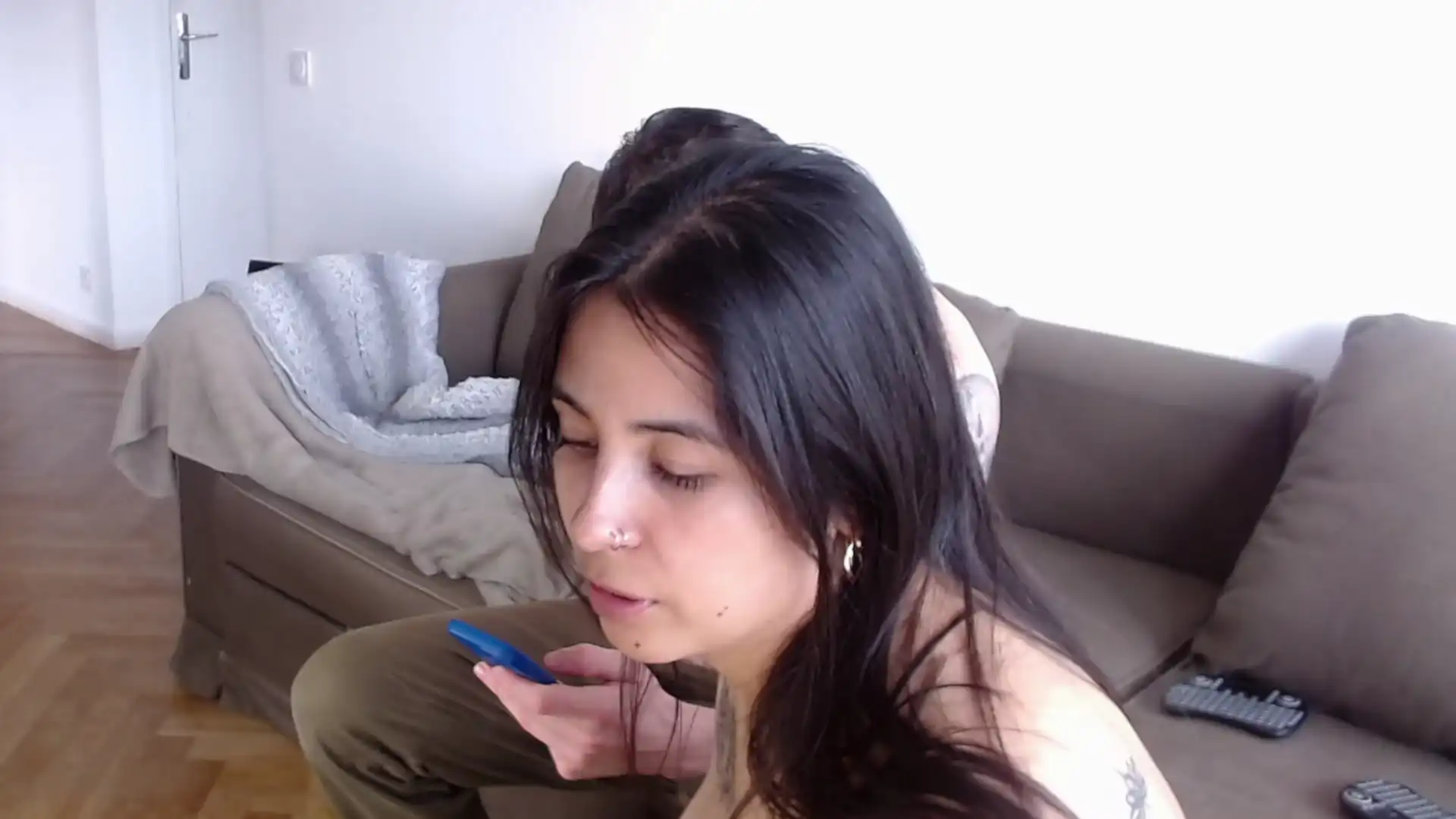 Rose_blanc – [Cam4] Wonderful Hidden Show Roleplay – 2026-01-15 09:39:08