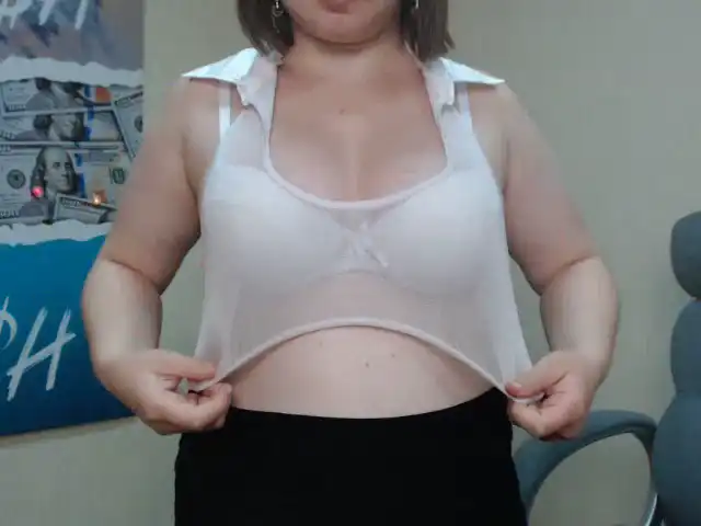 Ladybi – [Xlovecam] Homemade Adult Natural Body – 2025-05-30 04:34:31