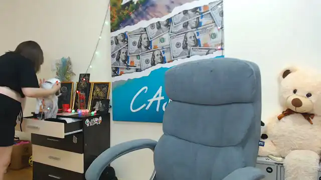 Ladybi – [Xlovecam] Caught On Webcam Crazyticket Porn – 2025-11-13 21:45:33