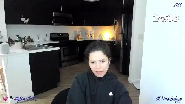 Litty – [Myfreecams] Hot Babe Strips Surprise Private Video – 2025-03-08 02:51:13