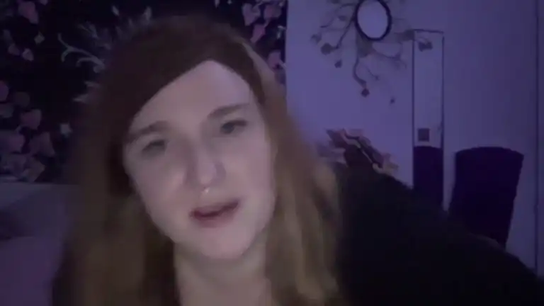 Thickgingergoddess – [Streamate] Licking Pvt Finger – 2026-05-23 14:06:30